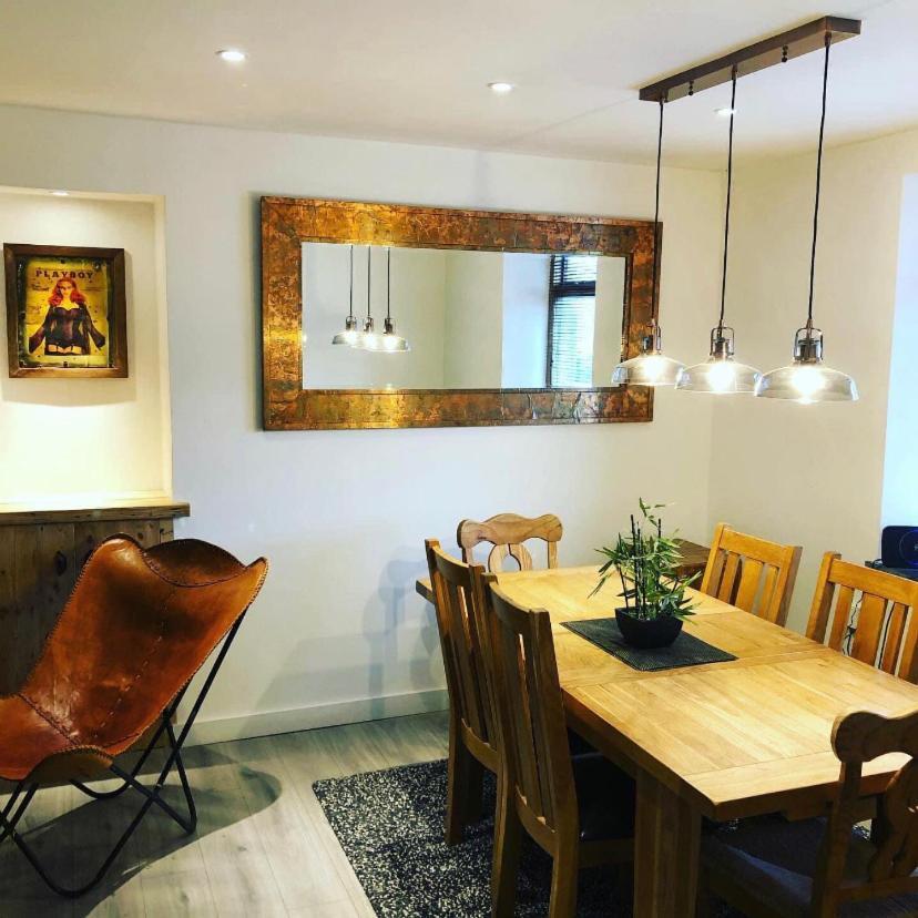 Clydach Cottages 拉内利 外观 照片