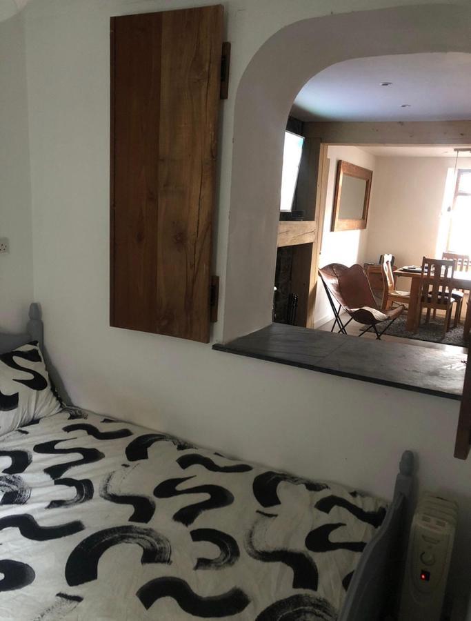 Clydach Cottages 拉内利 外观 照片