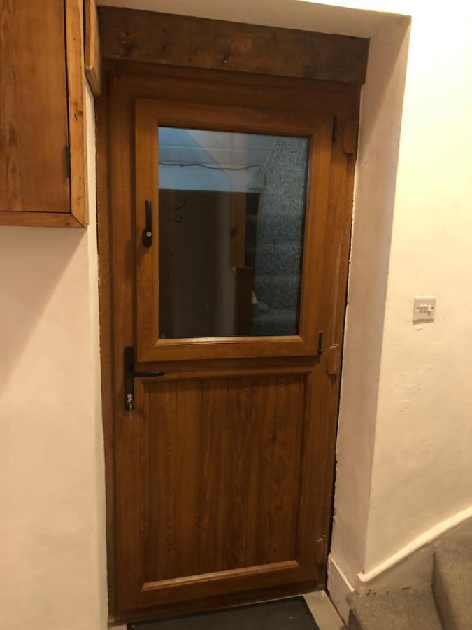 Clydach Cottages 拉内利 外观 照片