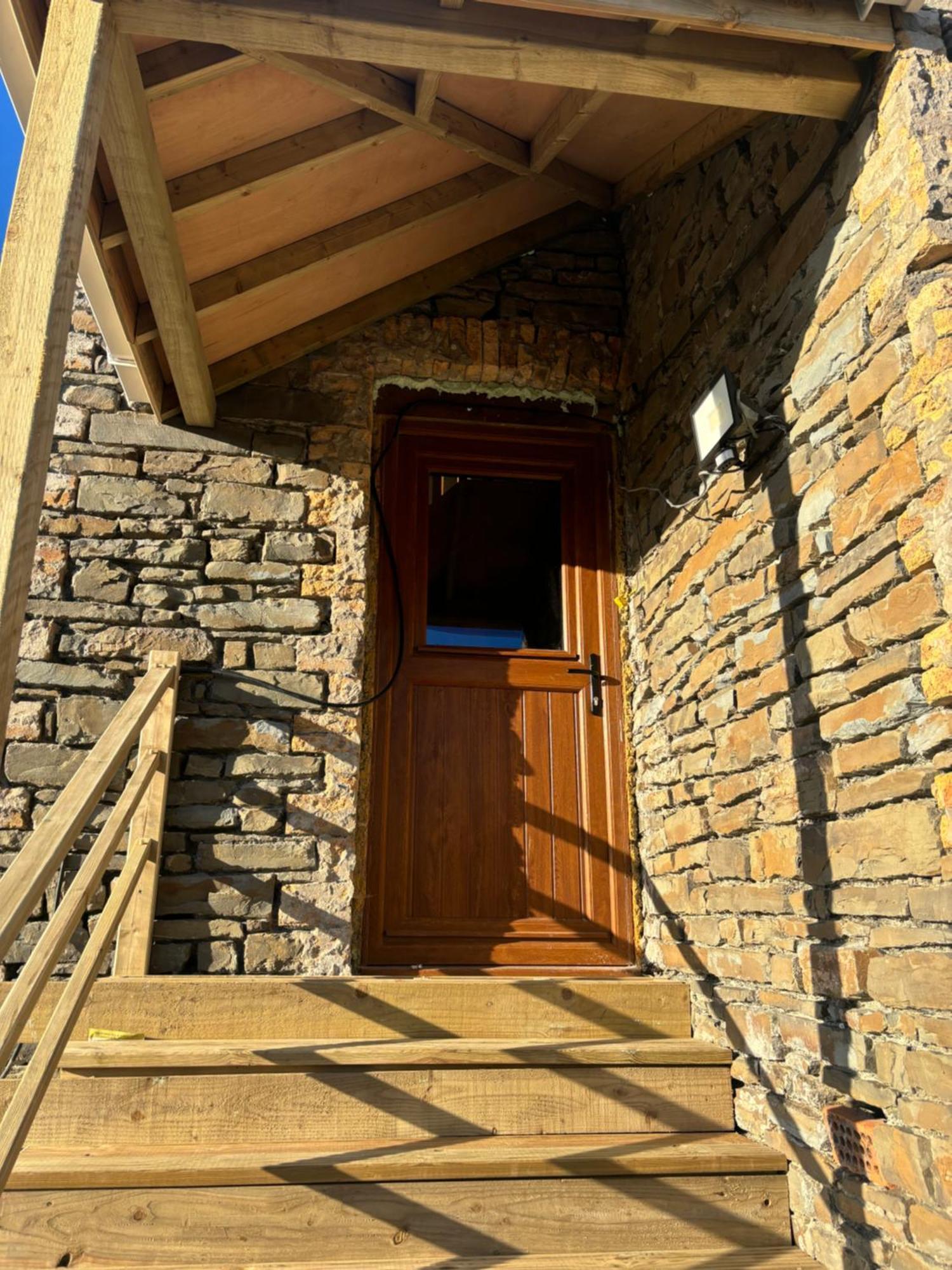Clydach Cottages 拉内利 外观 照片